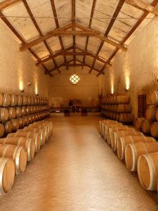 In den Kellern der Domaine de la Jasse erhält der Wein Grand Cru Format.
