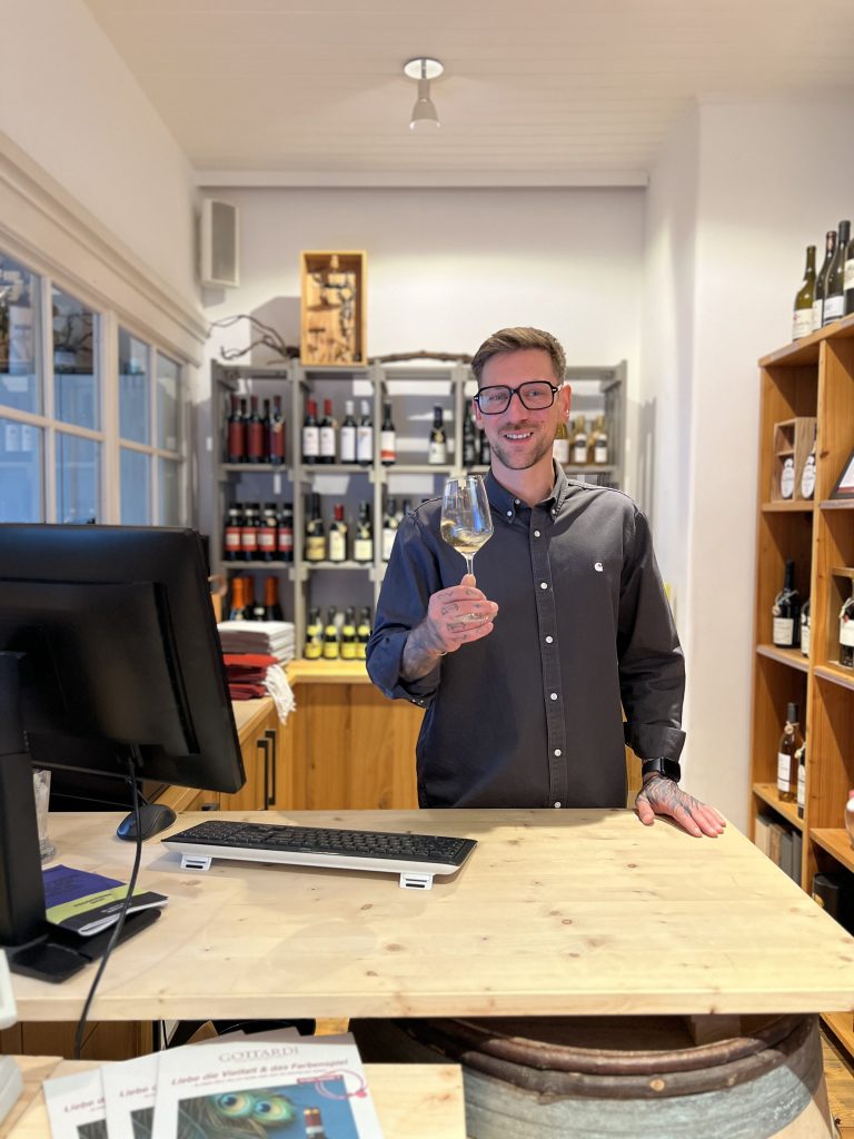Pierre Grosser an der Gottardi-Kasse